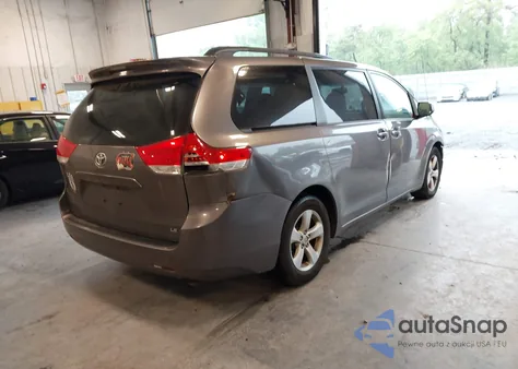 2014 Toyota Sienna Le V6 8 Passenger from USA, damaged, VIN 5TDKK3DC5ES406353